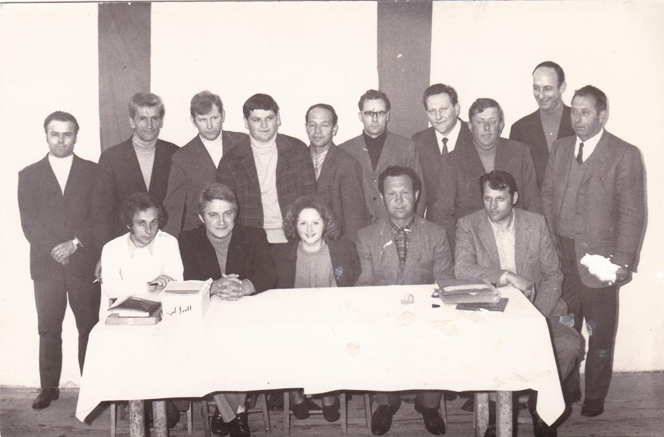 kdo kje kdaj 219