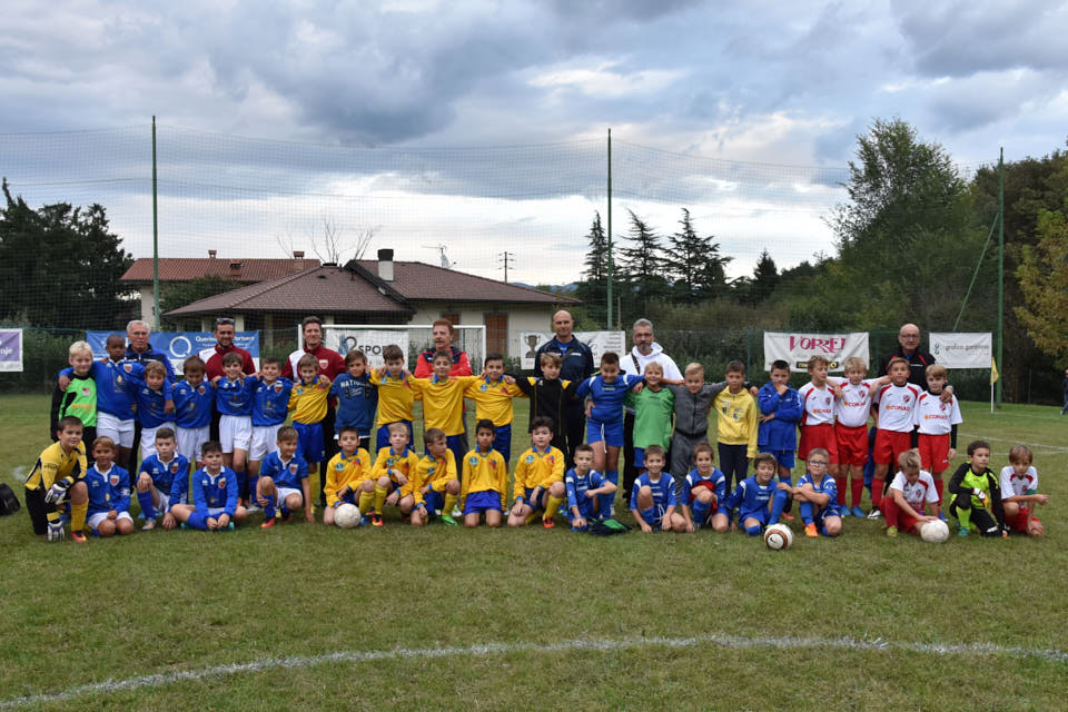 Nogomet, 12. trofeja Skala