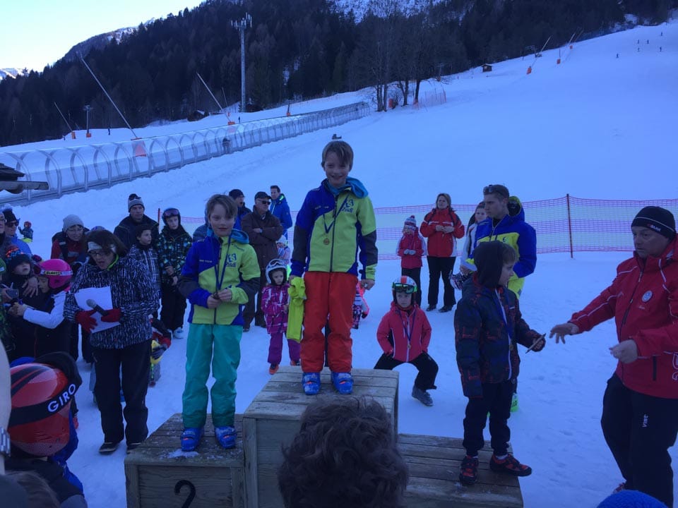 Kekec na smučeh v priredbi SK Devin in ZSŠDI: več kot 110 ude