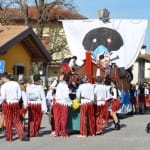 Pustni sprevod: ogromno ljudi (in športnikov) tudi v Sovodnjah