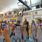 Sport - Kosarka - Breg Mediachem - Veselje po zmagi na tretji polfinalni tekmi play-offa D-lige in napredovanje v visjo C ligo silver