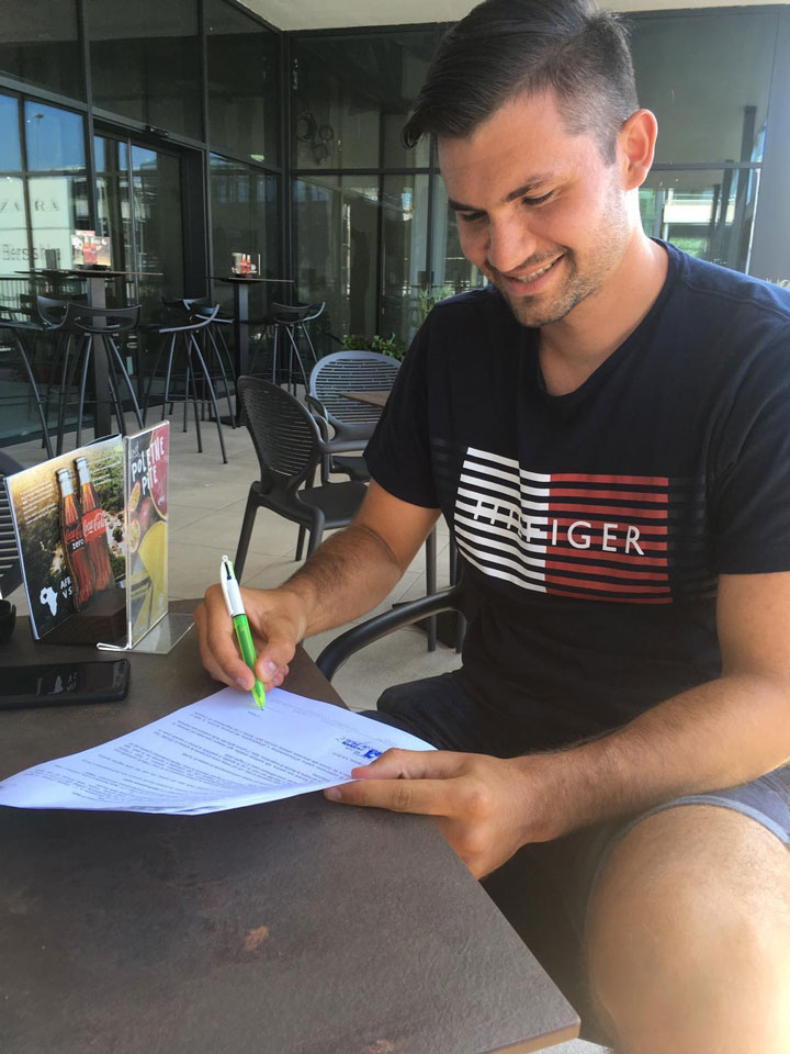 1a9bcedf-93cf-4c55-8ee0-828265b15fbf