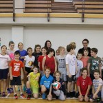 VolleyManià: na prvem turnirju v Dolini 74 učencev in učenk