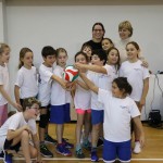 VolleyManià: na prvem turnirju v Dolini 74 učencev in učenk