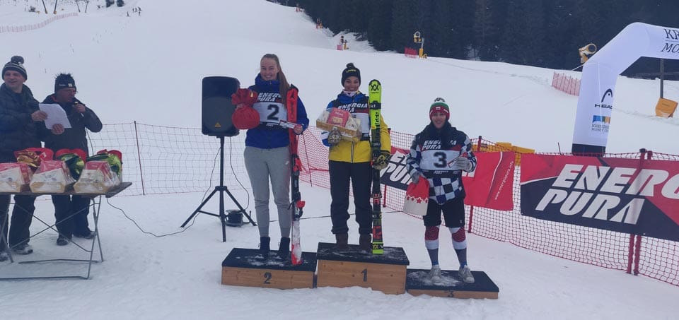 Slalom FIS NJR: slavje Caerine sinigoi med mladinkami