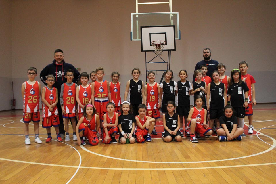 Minibasket: mladi domovci proti Dinamu