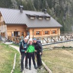 Mladinini planinci na vrhu Ojsternika