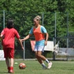 Prvoligašici Kaja Eržen in Dominika Čonč na obisku pri NK Kr