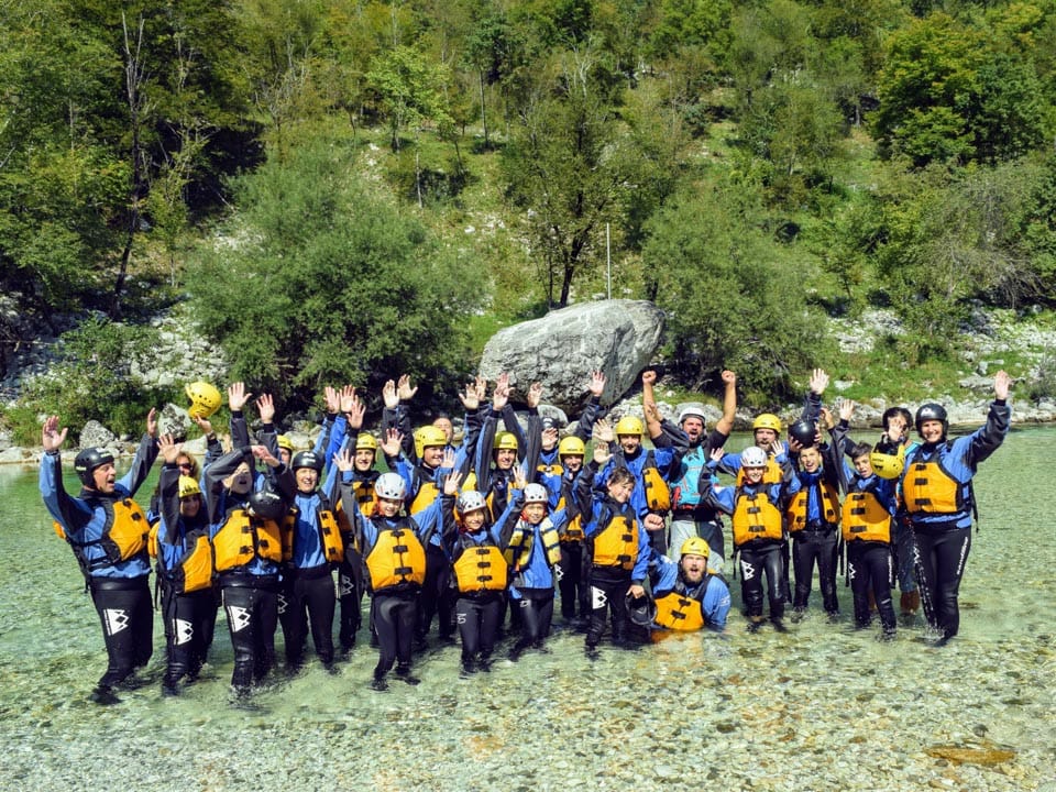 AŠD Mladina - Smučarji z raftom po reki Soči