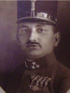 Foto 22
Hugo Meisl kot dekorirani stotnik