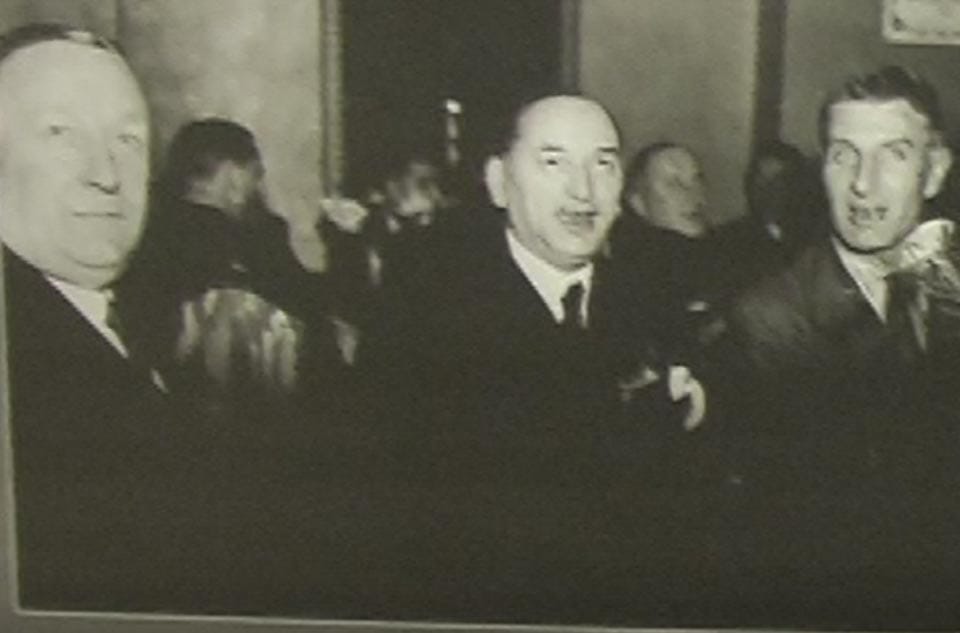 Foto 27
Herbert Chapman, Hugo Meisl, Jimmy Hogan, ustanovitelji modernega nogometa, v Londonu leta 1933.