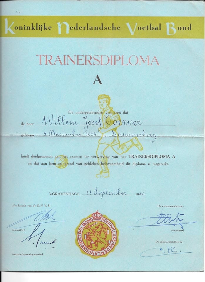 Foto 7 Diploma A je označevala poklicnega trenerja. Coerver je bil eden prvih poklicnih trenerjev na Nizozemskem.