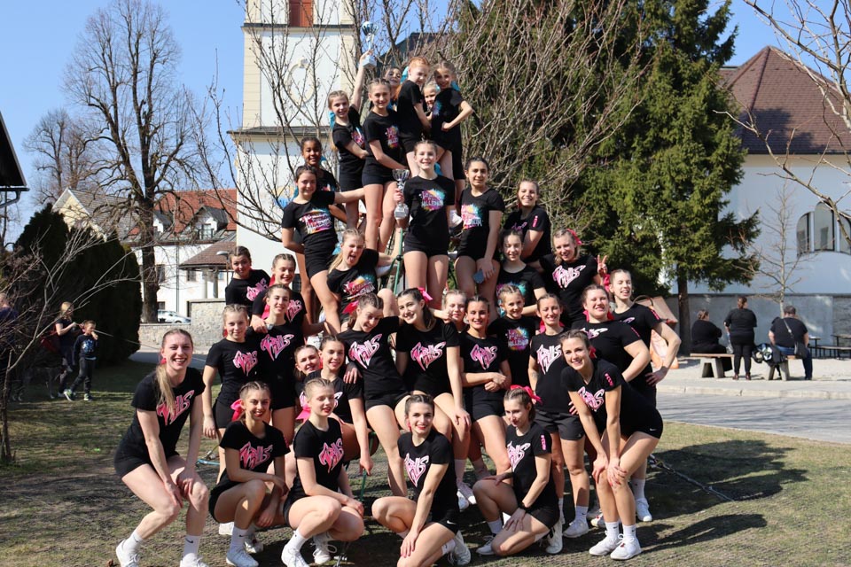 Cheerdance Millenium Tekmovanje Frogs Cheer cup 2022
