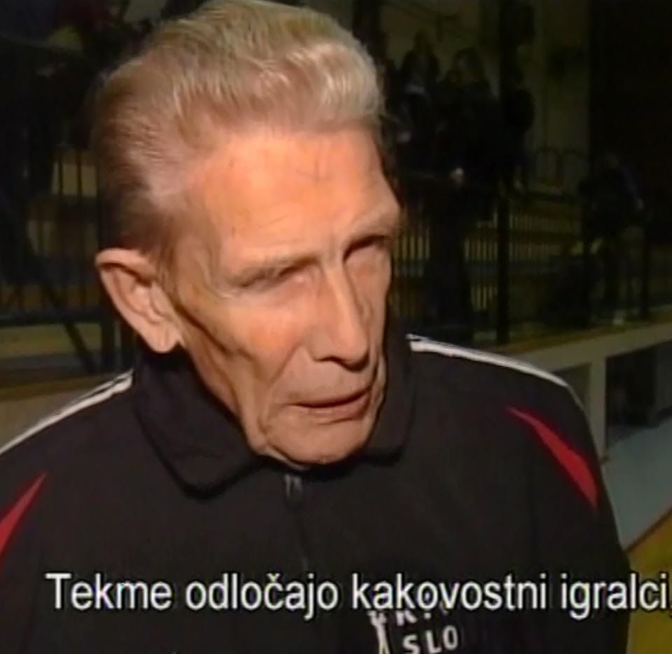 5. foto
V telovadnici v Biljah: »Tekme odločajo vrhunski igralci«.