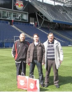 9.foto
Na Areni v Salzburgu: Coerver, Van Lierop in Frandolič
