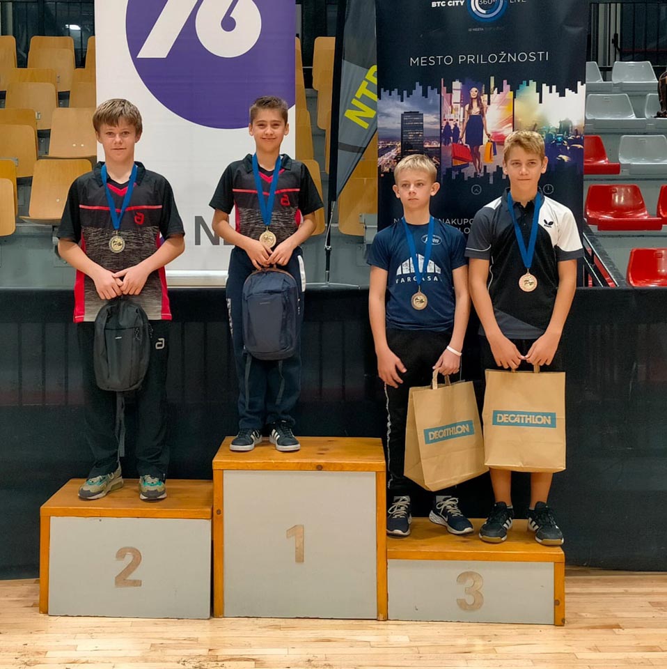 Ljubljana, Kajuhov memorial: Krasovi predstavniki