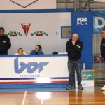 Božičnica KKBOR : Koši pod jelko