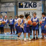 Božičnica KKBOR : Koši pod jelko