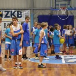 Božičnica KKBOR : Koši pod jelko