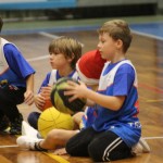 Božičnica KKBOR : Koši pod jelko