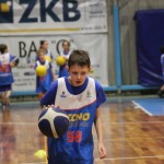 Božičnica KKBOR : Koši pod jelko