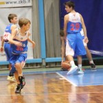 Božičnica KKBOR : Koši pod jelko