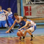 Božičnica KKBOR : Koši pod jelko