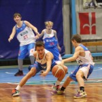 Božičnica KKBOR : Koši pod jelko