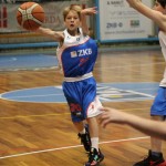 Božičnica KKBOR : Koši pod jelko