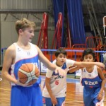 Božičnica KKBOR : Koši pod jelko