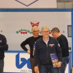 Božičnica KKBOR : Koši pod jelko