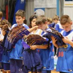 Božičnica KKBOR : Koši pod jelko