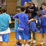 Božičnica KKBOR : Koši pod jelko