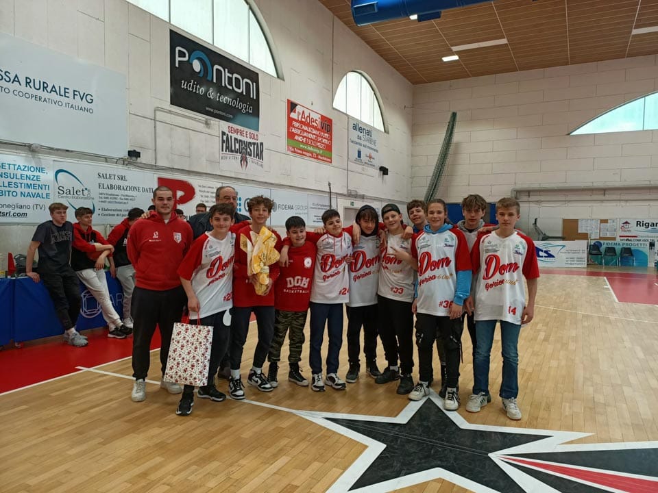 Under 13: domovci na turnirjju v Tržiču