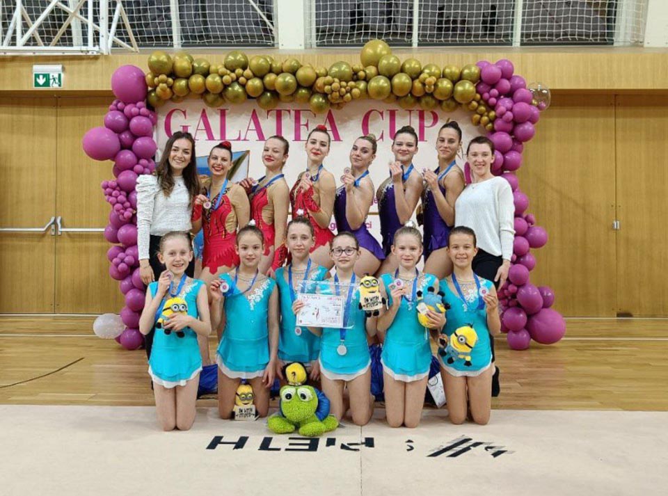 Vrsar: Borove ritmičarke se vračajo s tremi kolajnami