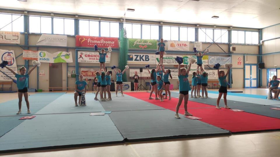 zaključna prireditev Cheerdace Millenium