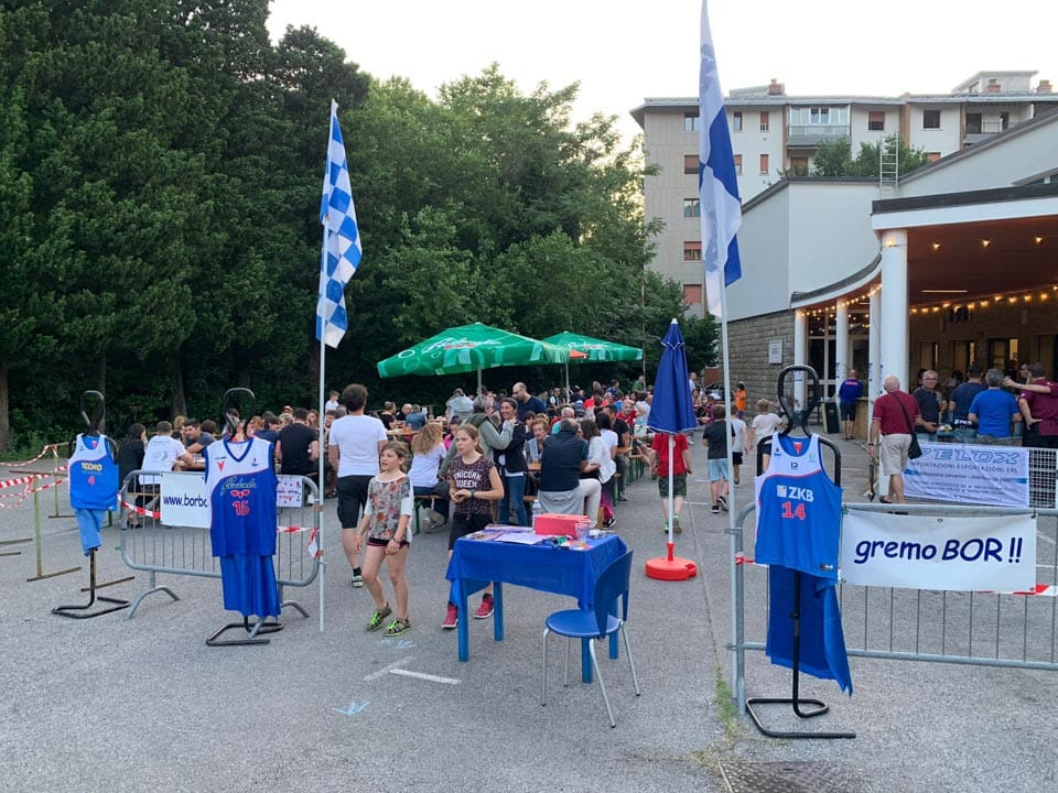 Trst: na zaključnem prazniku KK Bor veliko število otrok