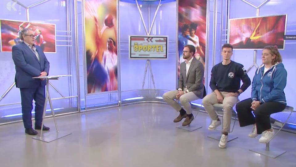 Od leve: voditelj Igor Malalan, Peter Lisjak, Simon Regent in Irina Bizin