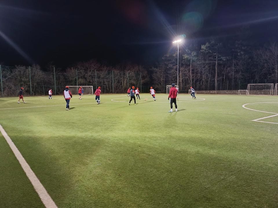 Zarjine mladinske ekipe: božični pozdrav in zimske priprave