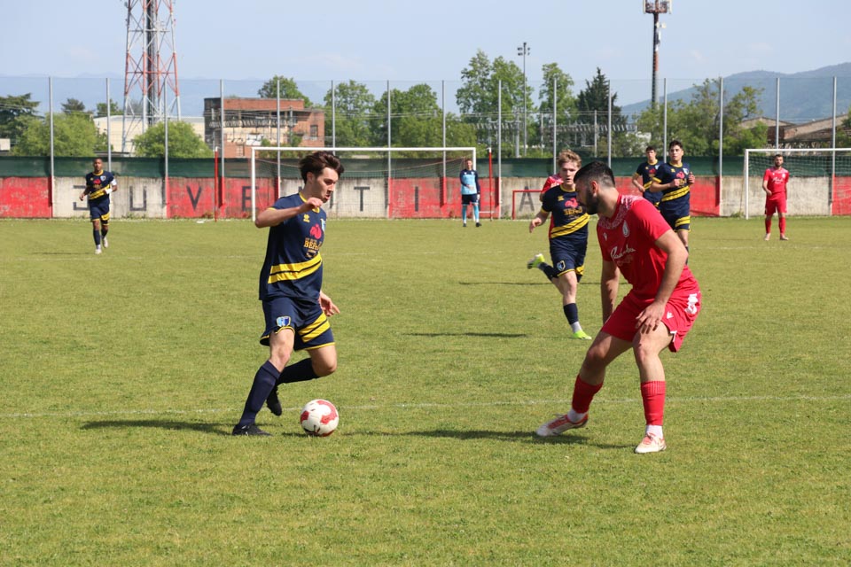 Juventina - Brian Lignano