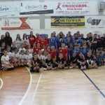 Minivolley: kar 70 otrok na turnirju v Dolini