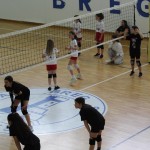Minivolley: kar 70 otrok na turnirju v Dolini