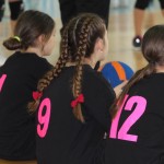 Minivolley: kar 70 otrok na turnirju v Dolini