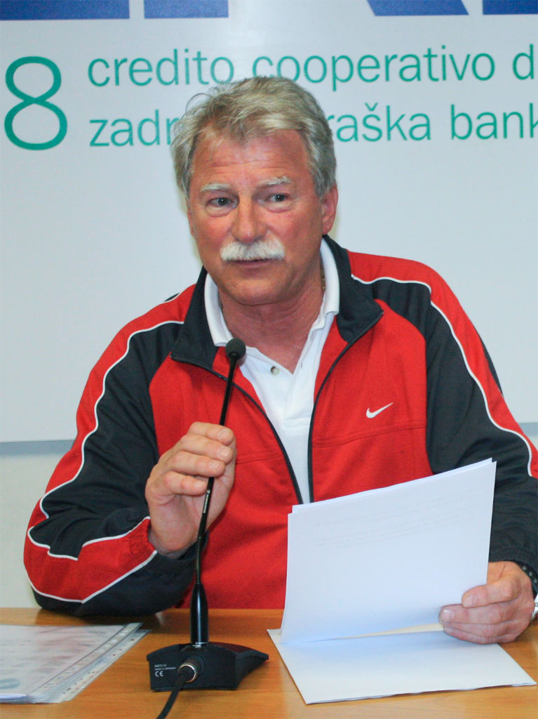 predsednik Ivan Peterlin