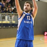 031_nogDligaSokolKontovel