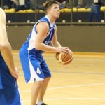 081_nogDligaSokolKontovel